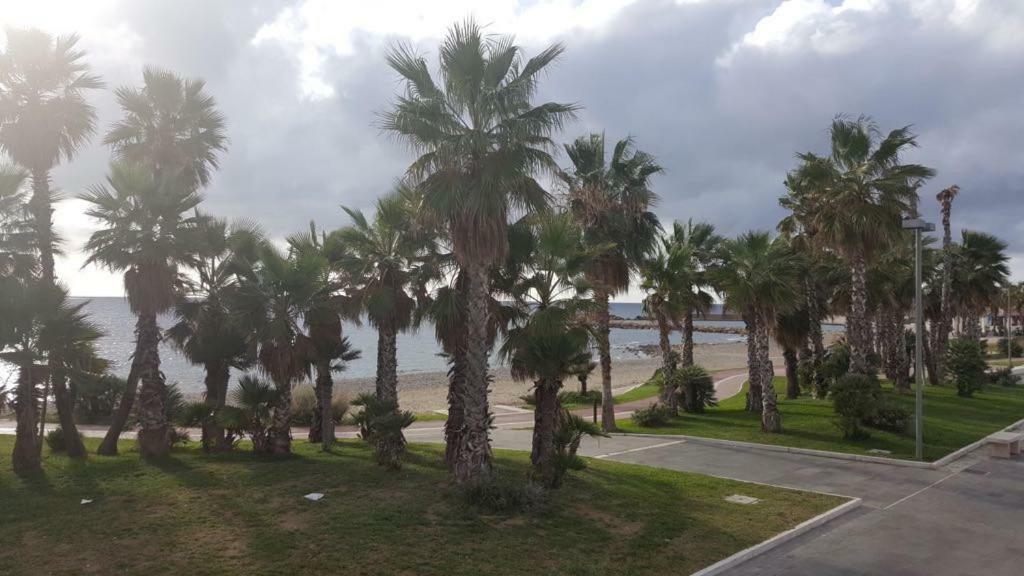 Quattro Stelle Al Porto Guest House Civitavecchia Exterior photo